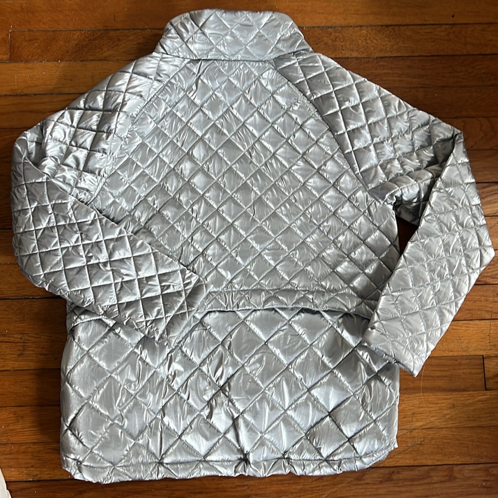 Athleta silver puffer coat excellent use condition size medium - Picture 3 of 5